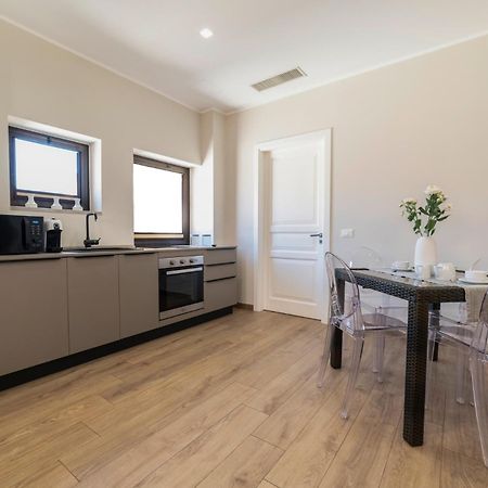 Ruggero Settimo - Room & Suite Palermo Exteriör bild