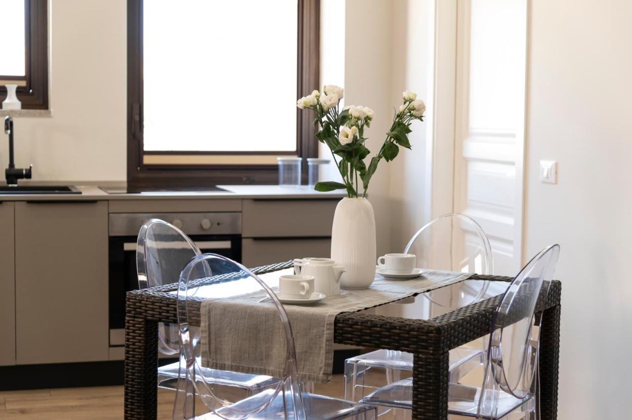 Ruggero Settimo - Room & Suite Palermo Exteriör bild